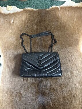 Gorgeous chevron puffer bag